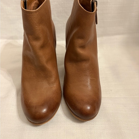 BP Nordstrom Brown Leather Women Ankle Bootie Block Heel Zip Closure Round Toe - Picture 5 of 6